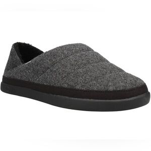 Toms Women’s Slip on casual sleepers size 6.5